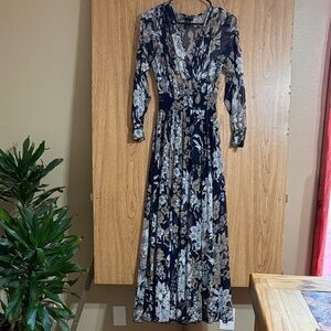 Kate & Lilly Chic Long Sleeve Floral Maxi Dress